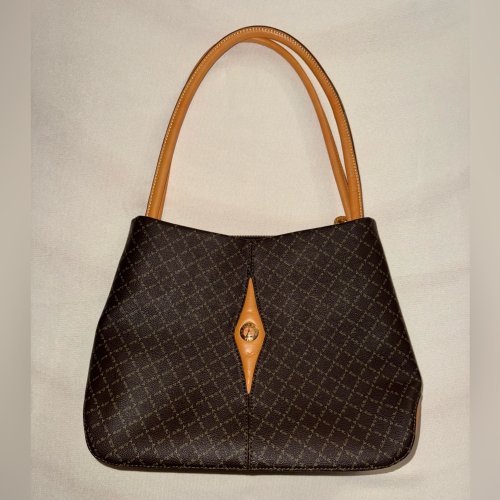 BRAND NEW shoulder bag purse